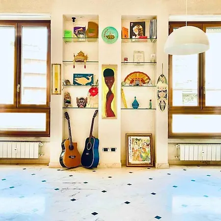 Boutique Artistic Apartment Near Bocconi & Navigli-2